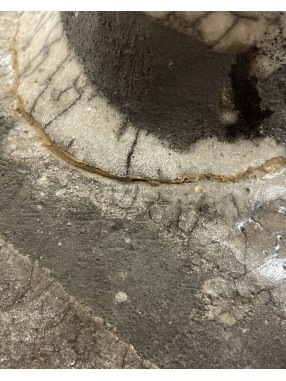 BOUC AU CORNE CASSEE EN RAKU