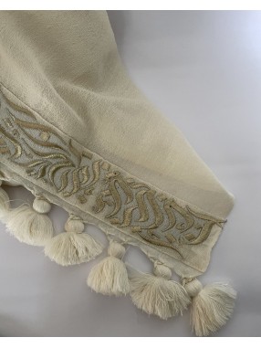 ECHARPE HAYEK CALLIGHRAPHIE & POMPONS