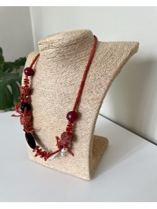 COLLIER AVEC PIERRE ET CORAIL TISSE 2