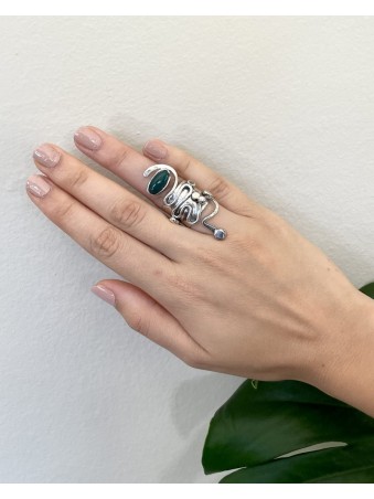 BAGUE FORME GEOMETRIQUE PIERRE VERTE OVALE