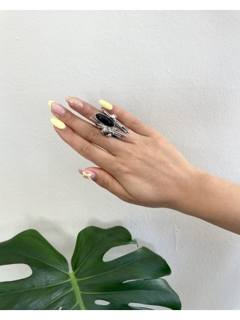 BAGUE FORME GEOMETRIQUE PIERRE NOIRE