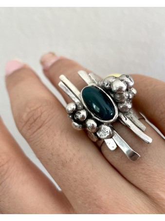 BAGUE FORME GEOMETRIQUE PIERRE OVALE VERTE