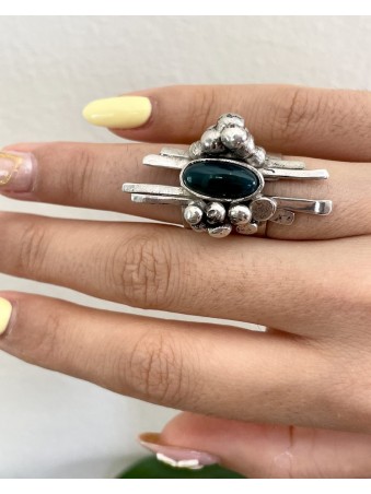 BAGUE FORME GEOMETRIQUE PIERRE OVALE VERTE