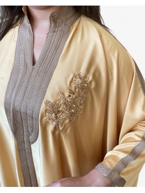 ABEYA AVEC JEBA TUNISIENNE