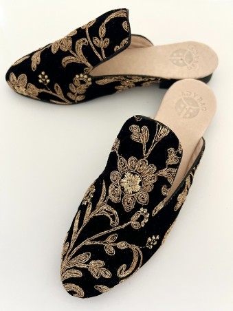 MULES EN DAIM BRODEE GRAND MOTIF