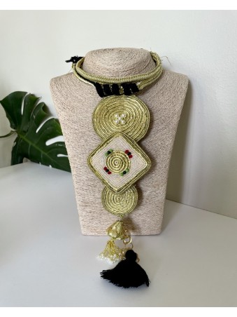 COLLIER ARTISANAL