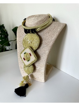 COLLIER ARTISANAL