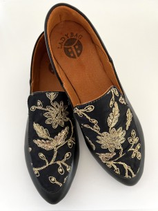 MOCASSIN BRODE EN DORE 2