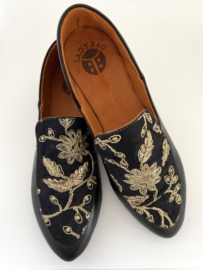 MOCASSIN BRODE EN DORE