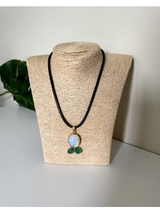 COLLIER CORDON POISSON EN PIERRE DE LUNE