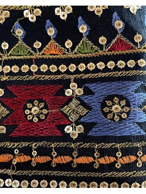 POCHETTE NOIRE BRODEE