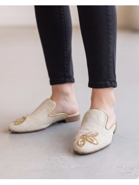 MULES BEIGE BRODEE